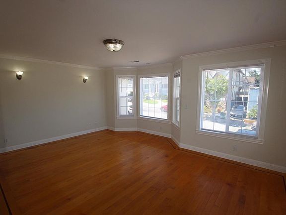5th image of 464 Cypress Ave