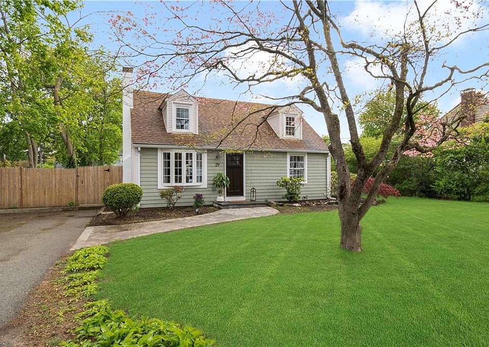29 Hattie Ave, Smithfield, RI 02828 Zillow