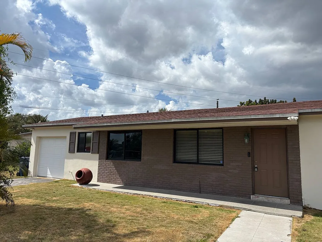 Building Photo - 20320 SW 110th Ct