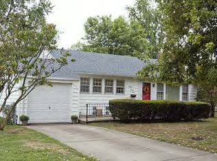 1823 W Riverview Ave, Decatur, IL 62522