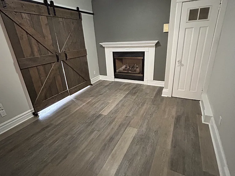 144 Locke St S #3 — Photo 11