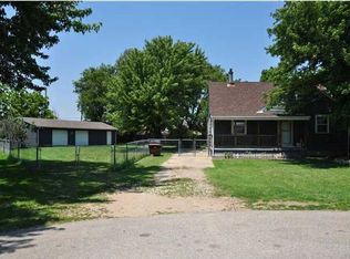 201 S Rhodes Ct, Bentley, KS 67016