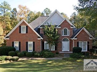 1101 Millers Lake Dr, Bogart, GA