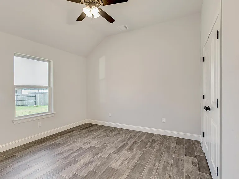 243 Jacinth Ln — Photo 13