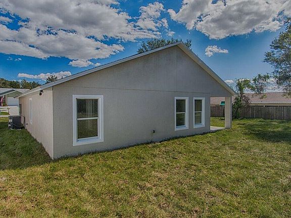 5th image of 3161 Newhope Dr