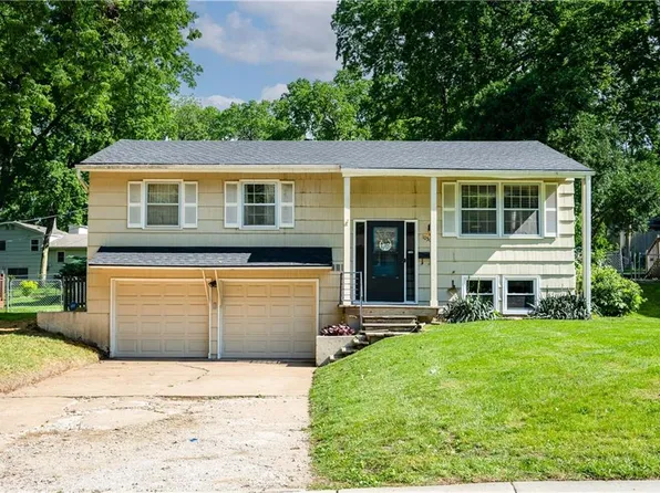 10307 W 73rd St, Shawnee, KS 66203