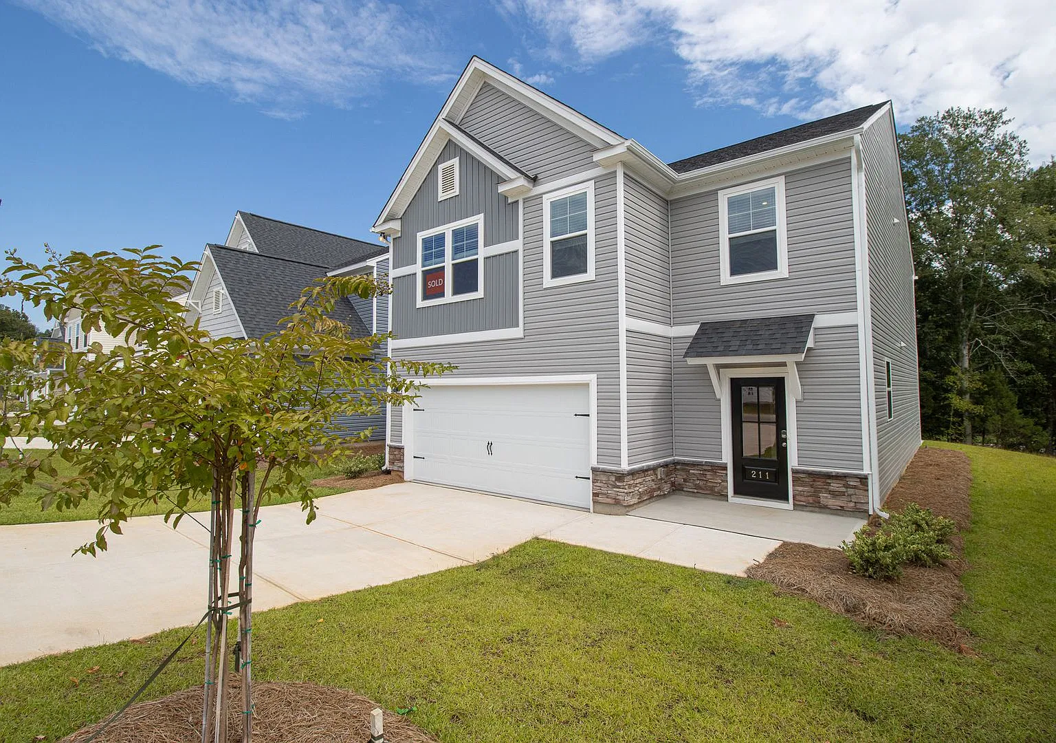 Spacious 4-Bedroom Home - Convenient to Fort Jackson, Shaw Air Force Base & McEntire Joint Nation... — Photo 3