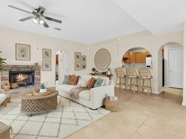 2630 Gwendolyn Ln APT A, Austin, TX 78748