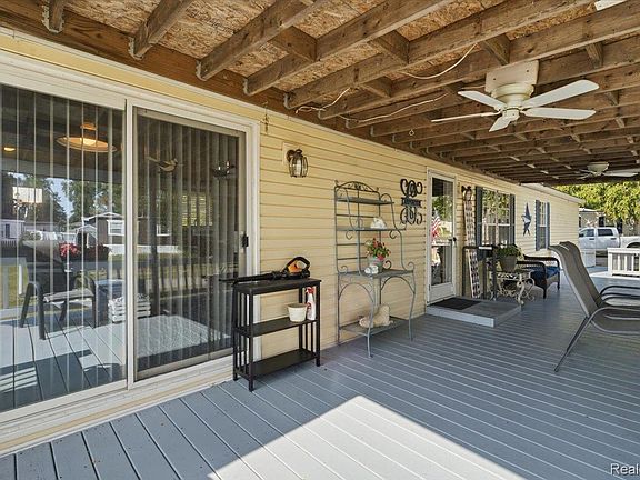 5th image of 616 Barefoot Ln