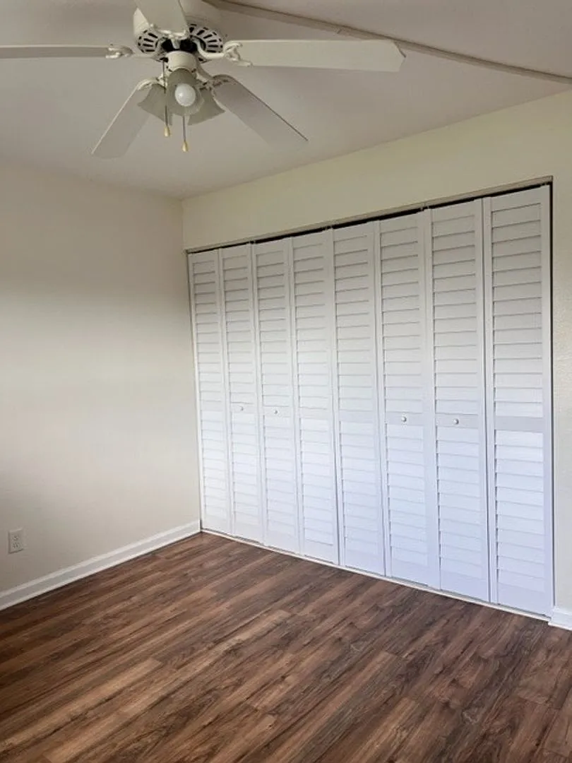 Charming 2BR/2BA Ground-Level Condo in South Pointe Villas Fort Myers, FL — Photo 3