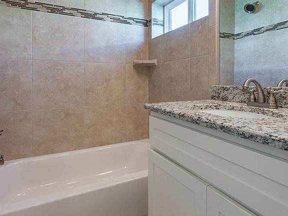 3rd image of 217 Belleville Dr