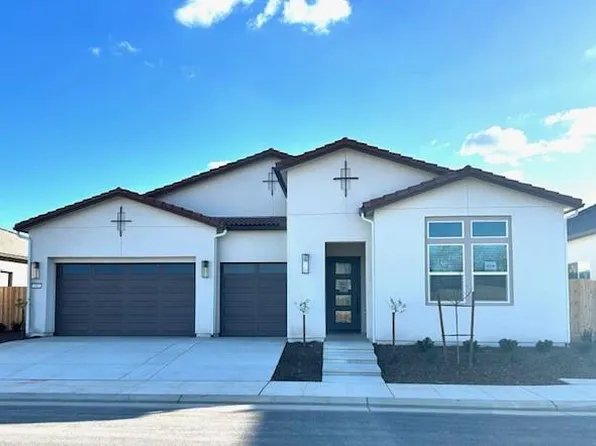 1604 Heirloom Ave, Clovis, CA 93619