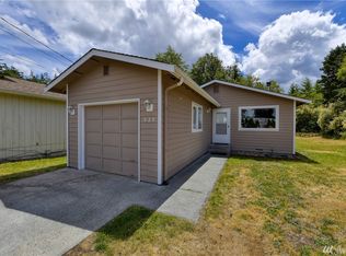 525 Salal St, Oak Harbor, WA 98277