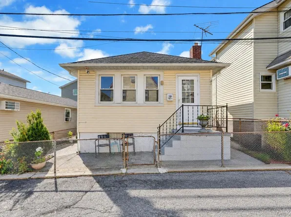 12 1/2 Alden Park #12 1/2, Bronx, NY 10465