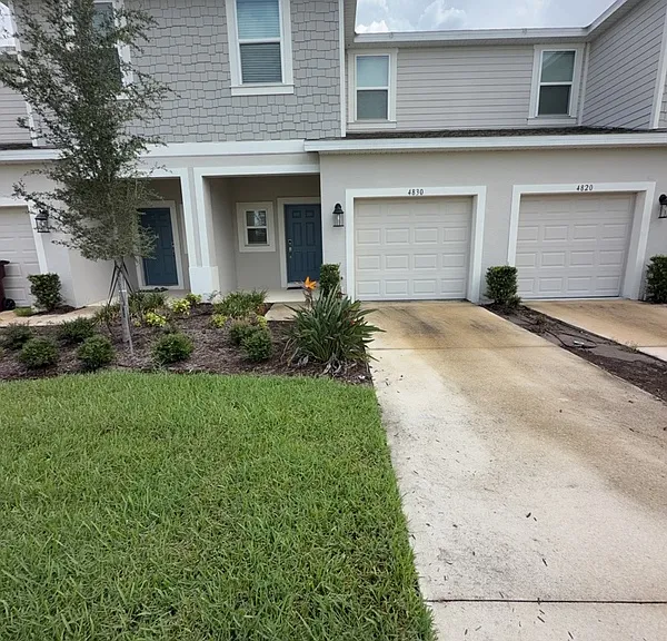 4830 Revolutionary Way — Photo 1