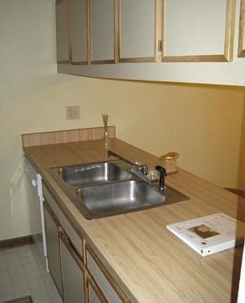 5th image of 1812 W Tharpe St APT A
