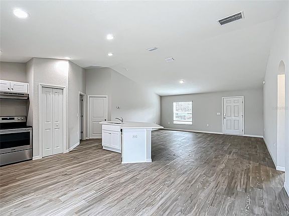 4th image of 4810 SW 139th Street Rd