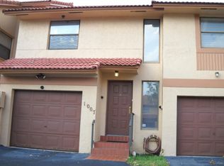 1007 SW 112th Ter, Pembroke Pines, FL 33025
