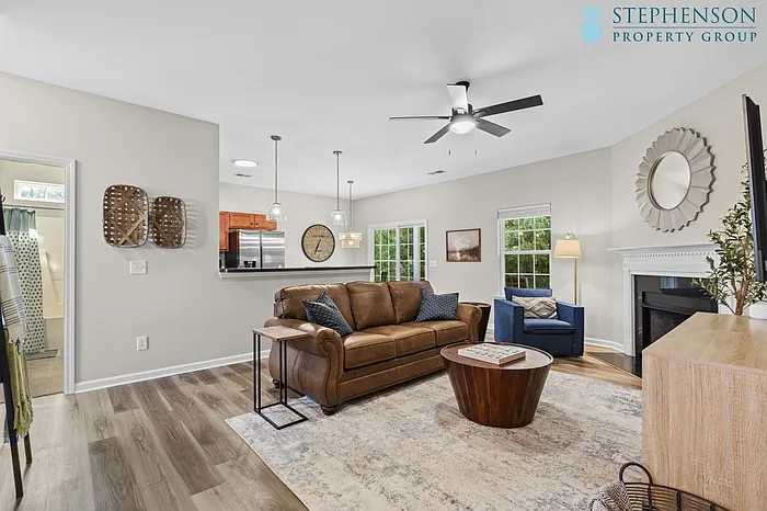 217 Whispering Oak Ln — Photo 5