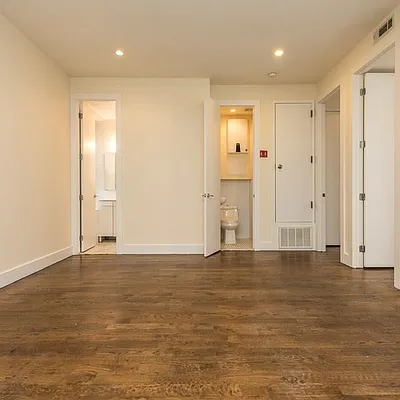 Rented by Nooklyn NYC LLC | media 59