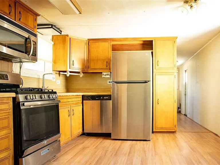 3131 Langley Rd — Photo 19