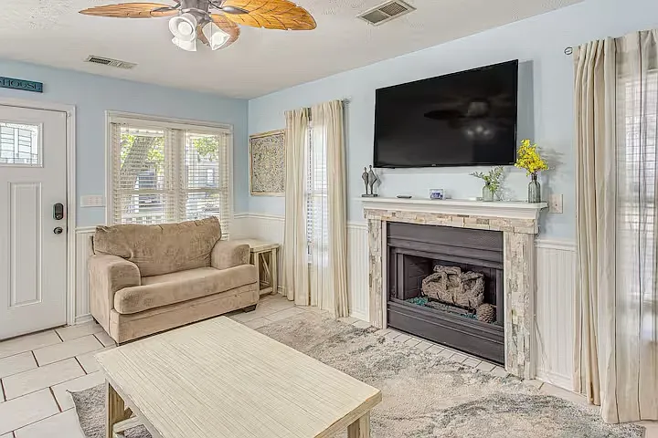 926 Tiffany Ln — Photo 11