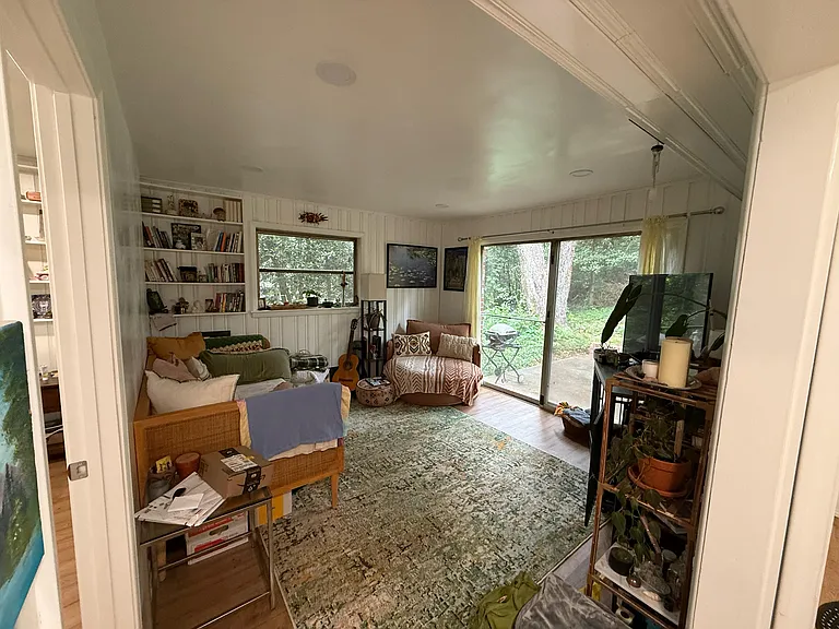 1898 Timothy Dr #B — Photo 11