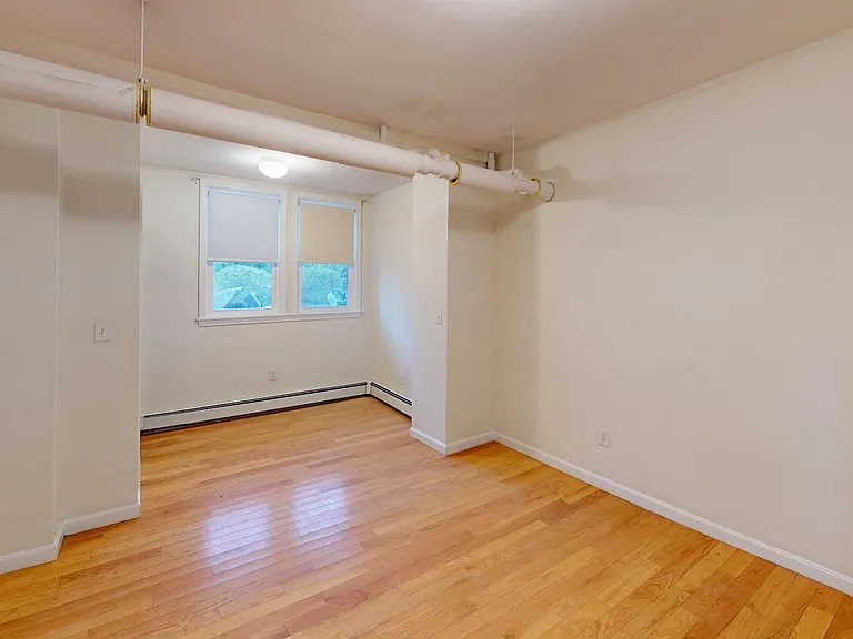 1640 Commonwealth Ave — Photo 8