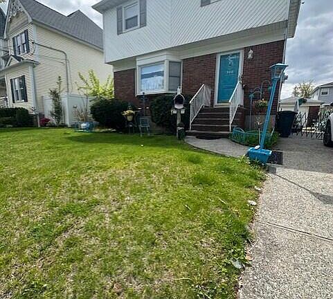 2nd image of 308 Ardsley St