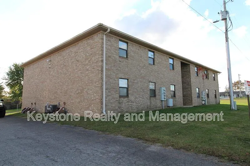 2 bed, 1.0 bath, 750 sqft, $650 — Photo 3