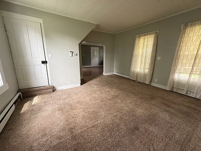307 W South St — Photo 7