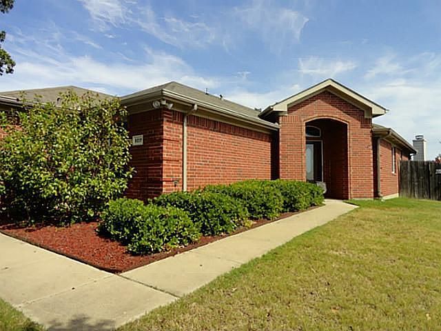 1st image of 8017 Whitney Ln