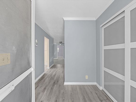 4th image of 1218 S Lakes End Drive Apt a