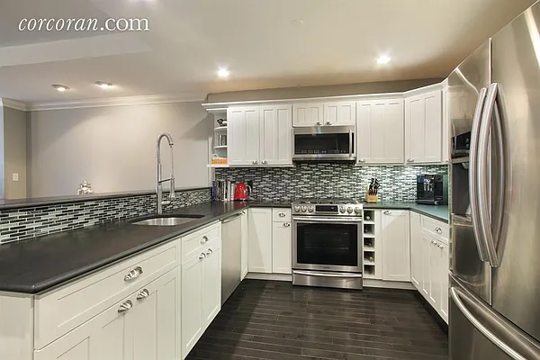 Sold by Corcoran | media 14