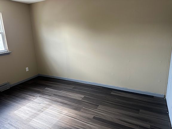 5th image of 430 Kansas Ave