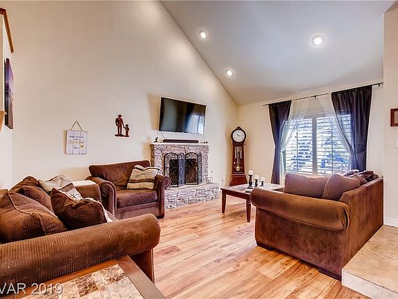 5th image of 654 Otono Dr