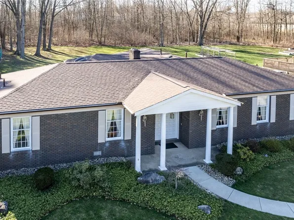 3064 Meadow Ln NE, Warren, OH 44483