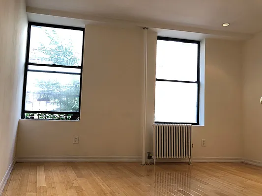 Rented by Keller Williams NYC | media 25