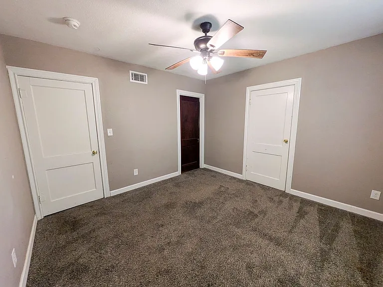 1965 Kingsley Dr — Photo 10