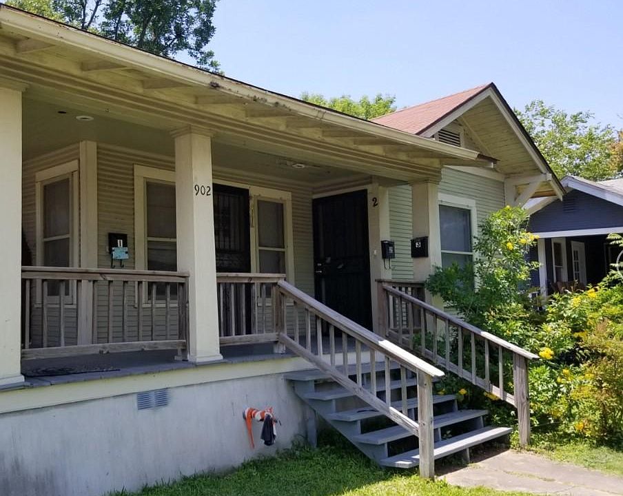 1st image of 902 W Kings Hwy #2