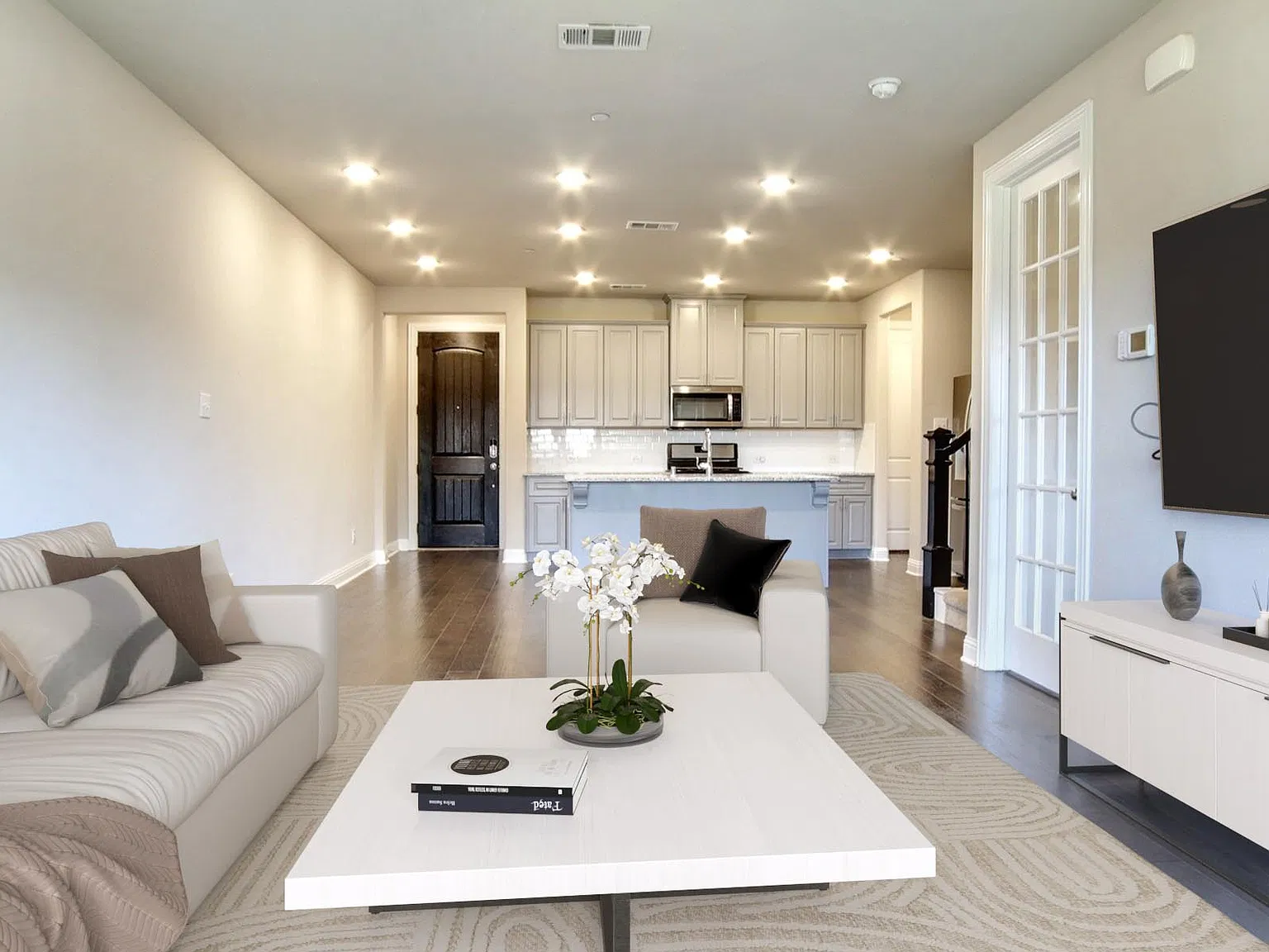 544 Sequoia Street - 1 — Photo 2