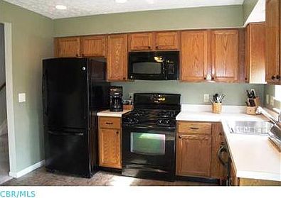 3rd image of 2615 Creekwillow Pl