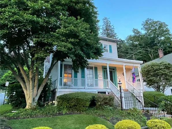 401 High St, Port Jefferson, NY 11777
