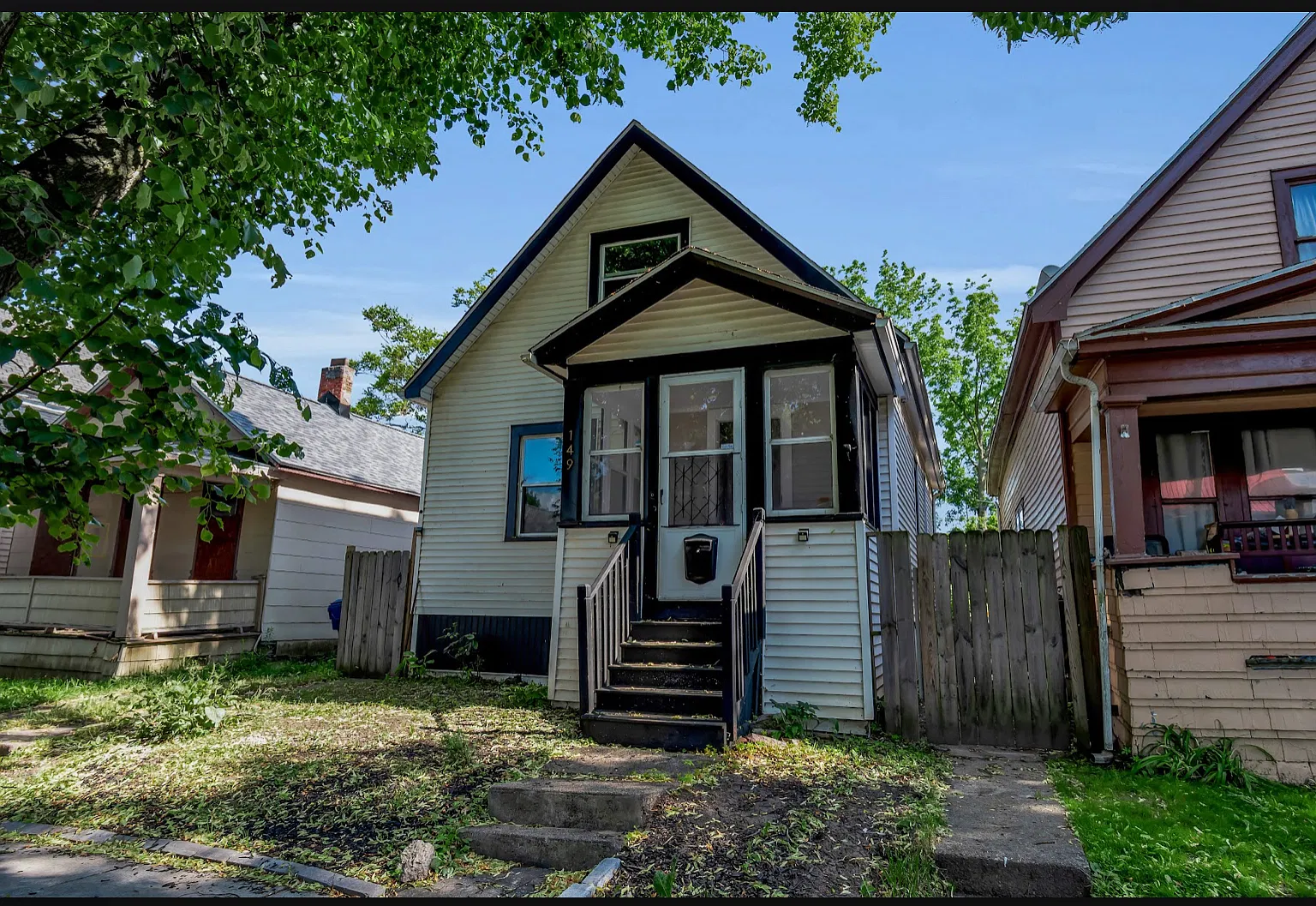 3 bed, 944 sqft, $1,500 — Photo 1
