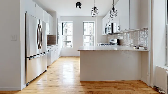 Rented by Bond New York | media 12