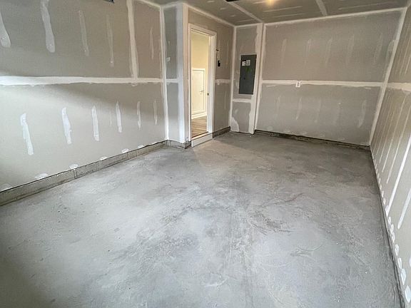 4th image of 4669 Drysdale St