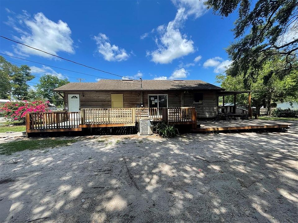 1st image of 520 2nd St