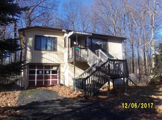 812 Trafalgar Rd, Tobyhanna, PA 18466