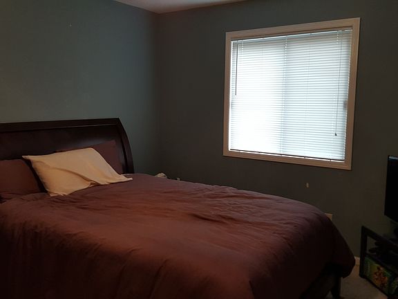 5th image of 4867 Helena Ln N APT 7