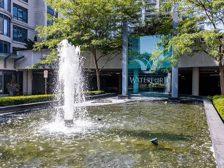 2083 Lake Shore Blvd W #109 — Photo 24